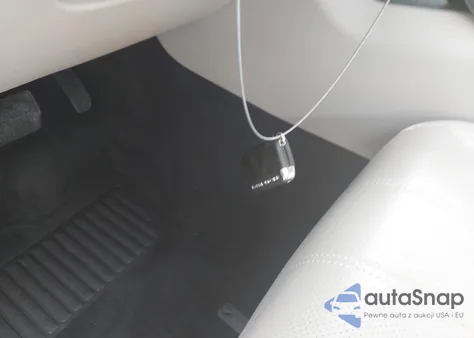 2018 Land Rover Range Rover Velar P250 S from USA, damaged, VIN SALYB2RX5JA706104